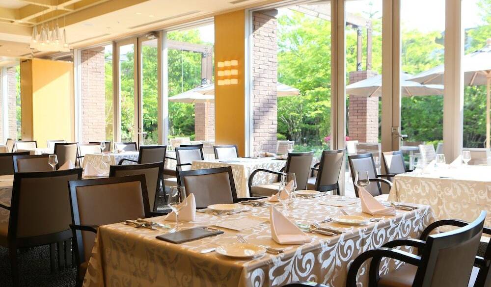 ビュッフェにコース…
選べる信州の美食 / 4