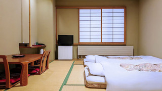 エコノミー 4 人部屋