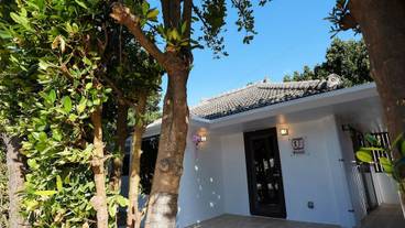 施設の入り口 / 10