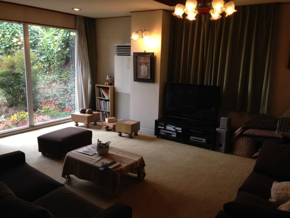 ロビーラウンジ