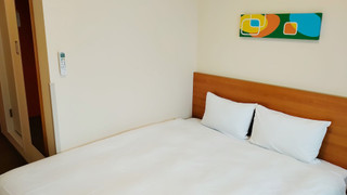 スタンダード ルーム クイーンベッド 1 台 禁煙