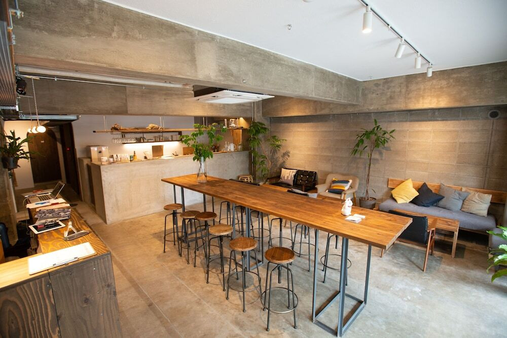 ロビーラウンジ