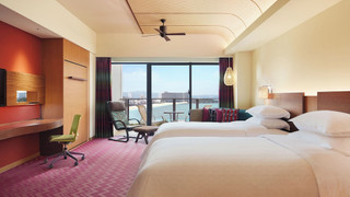 プレミアム ルーム シングルベッド 2 台 バルコニー オーシャンビュー(プレミアム オーシャン ツイン)