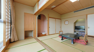 河口湖ビュー禁煙 和室8～10畳 ＋ 広縁