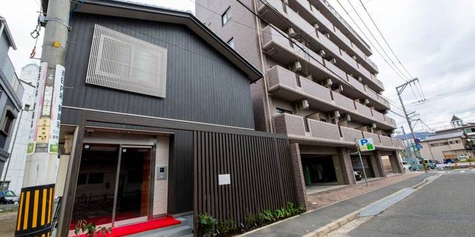 グランドベース広島光町（広島県 アパートメント） / 1