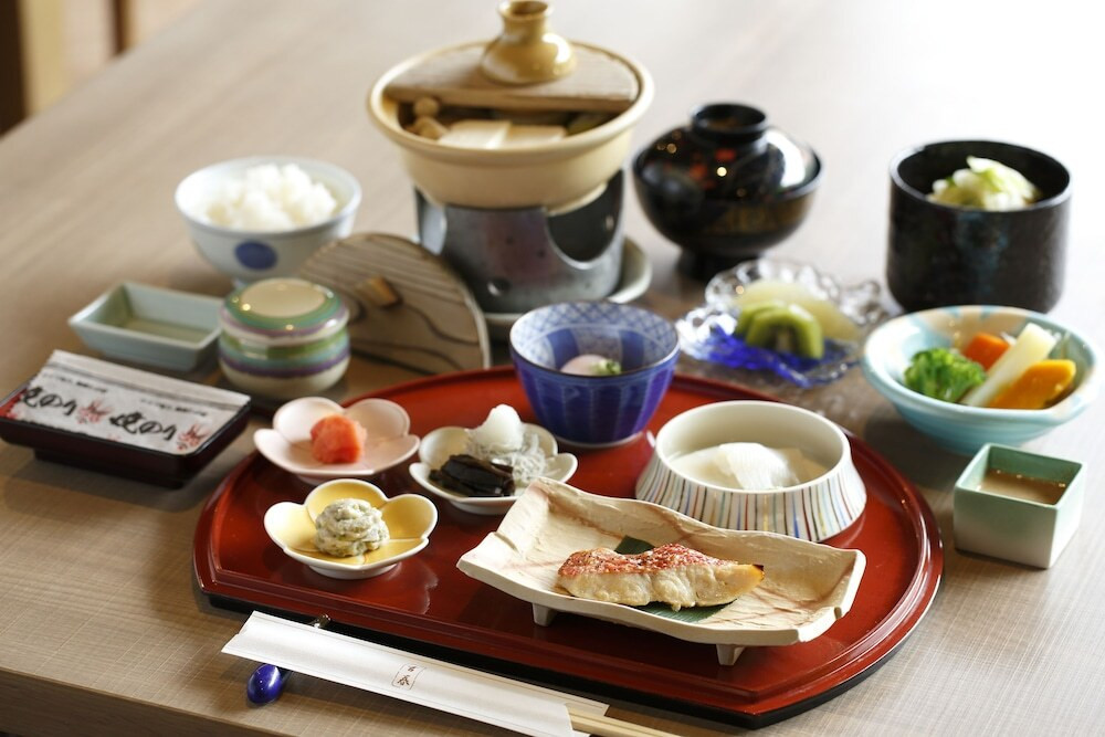 朝食