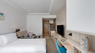 ツイン (ソファベッド付き)