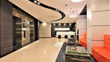 内部エントランス / 2