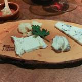 ワイン・チーズ＆天然木 Unico（ウニコ）