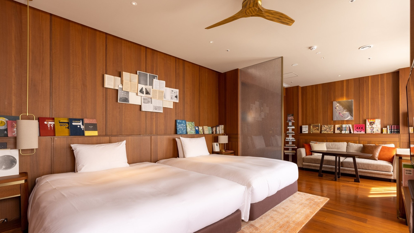 圧巻のブックライブラリーに感嘆！好奇心を刺激されるホテル3655278