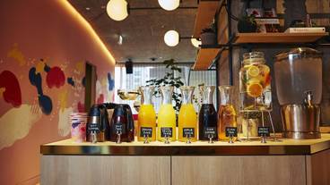 朝食スペース / 7