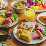 朝食の洋食の盛り付けイメージ / 3