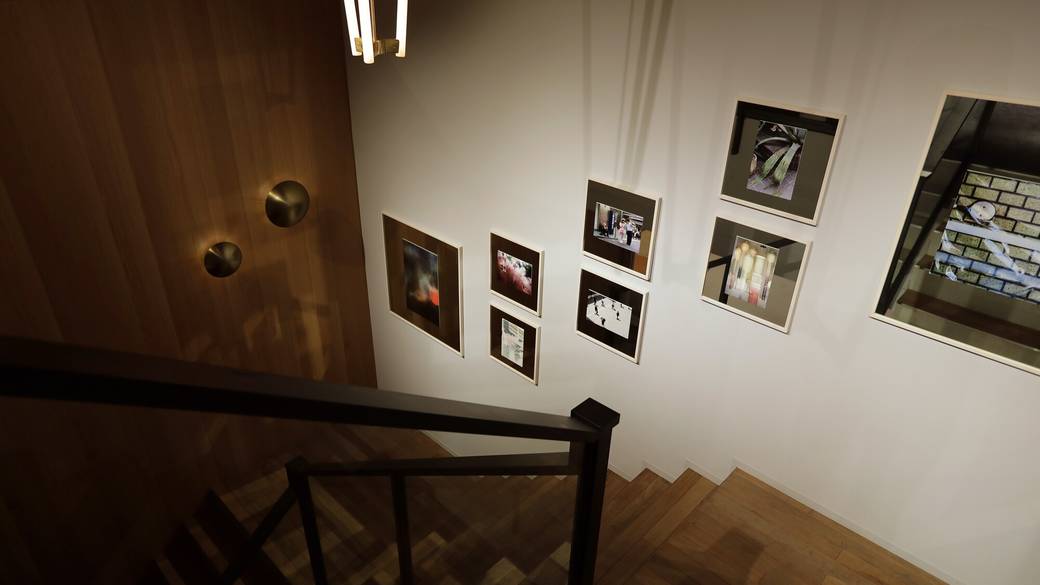 ギャラリー鑑賞や
ラウンジでまったり / 1