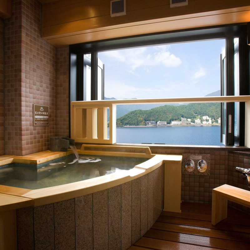 露天風呂付客室レークビュー コンフォート