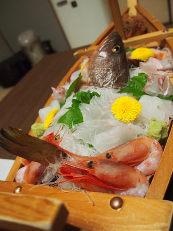 展望温泉大浴場や客室は心が癒やされる絶景空間3931842