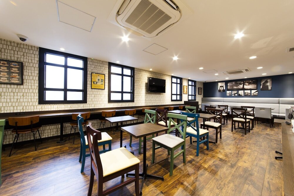 ロビーラウンジ