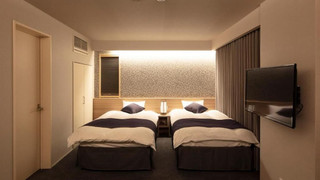 ラグジュアリー 4 人部屋