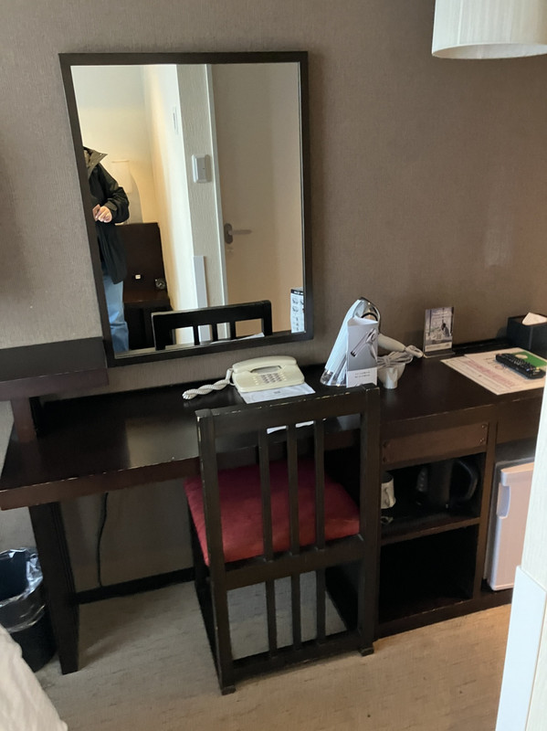 家具を見ると少し年季が入ってる