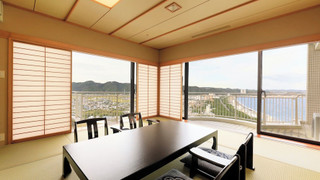 [オーシャンビュー] 客室最上階 32階ロイヤルスイートルーム/暁雲 禁煙