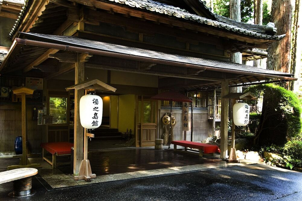 11.登録有形文化財の宿に泊まる非日常感「湯之島館」3498707