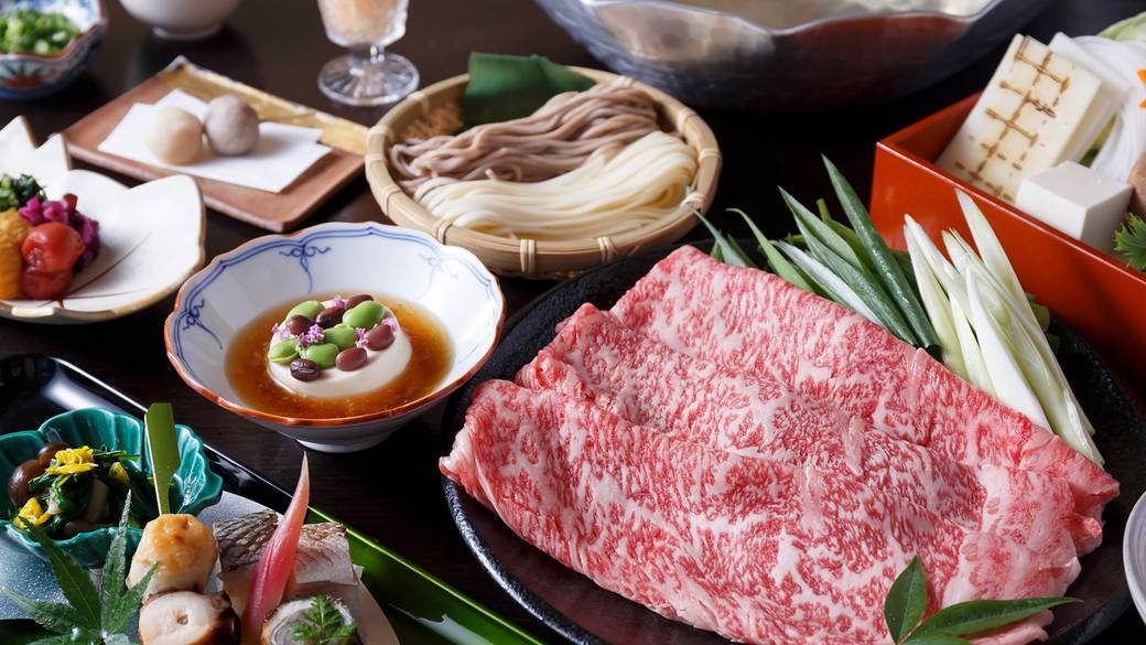 名店「八坂圓堂」の
味を満喫して
 / 2