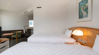 メインタワー コーナーツインルーム ソファベッド 禁煙(6-16階)