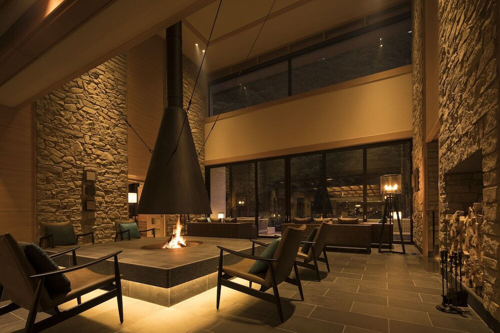 暖炉ラウンジ①