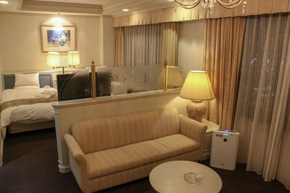 高級感あふれるホテル！パジャマや塗り絵など子ども用グッズも♪3980260