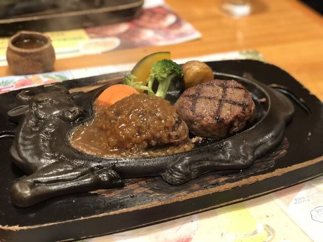 美味しいハンバーグを求め
静岡の人気レストランへ / 2