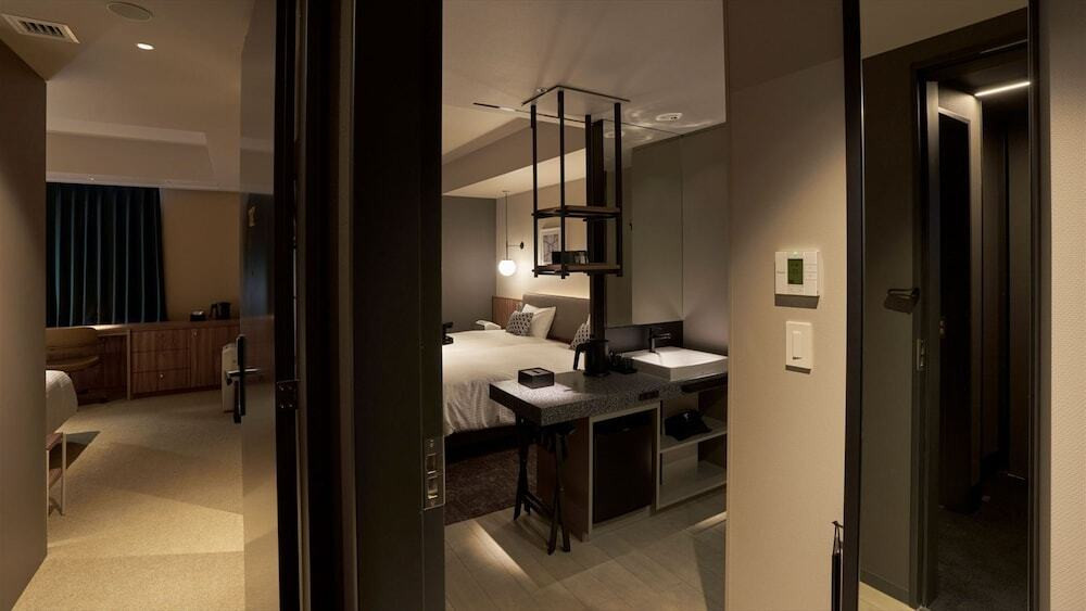 アジョイニングルーム②