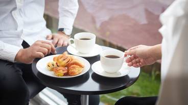 朝食スペース / 12