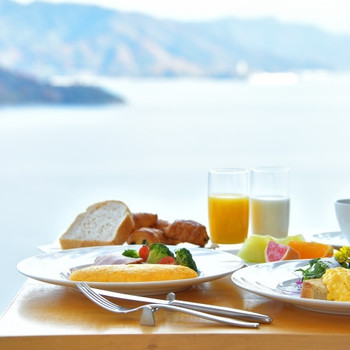 食事もアクセスも◎3506175