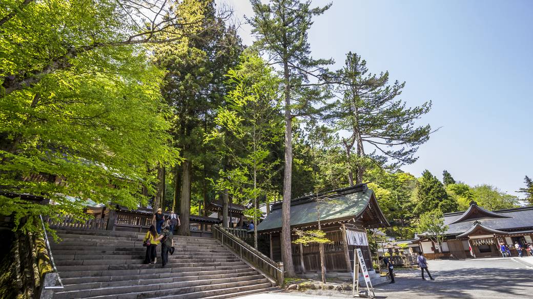 諏訪大社 上社本宮 / 1