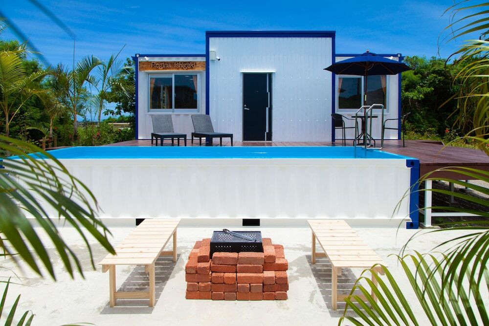 屋外ダイニングエリア