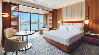 クラシック ルーム キングベッド 1 台 クラブラウンジ利用可 (Minatomirai View)