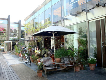 「フラミンゴカフェ グラッセリア青山店」外観 573071 