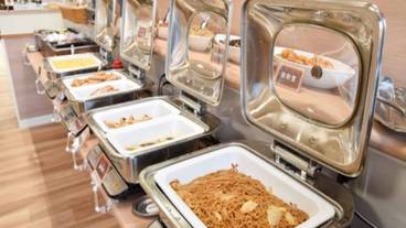 朝食ビュッフェ / 3