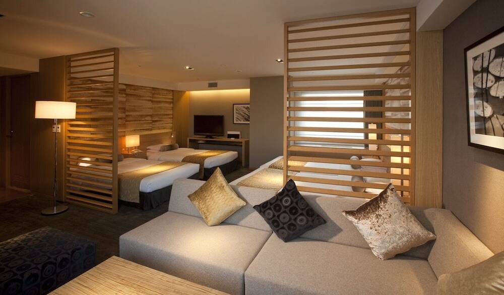 ラグジュアリーコーナースイート / 1