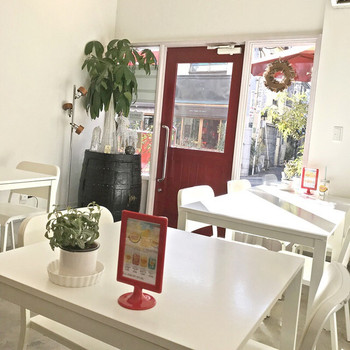 「Cafe 笑壺」 内観 78097235 店内