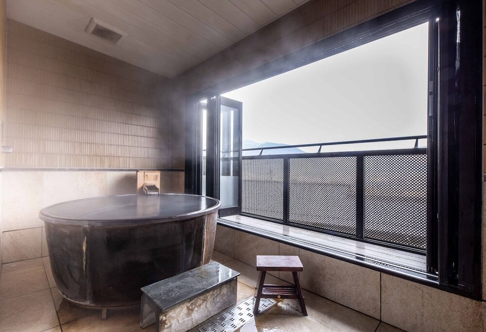 離れ特別室 デラックスツイン／半露天風呂