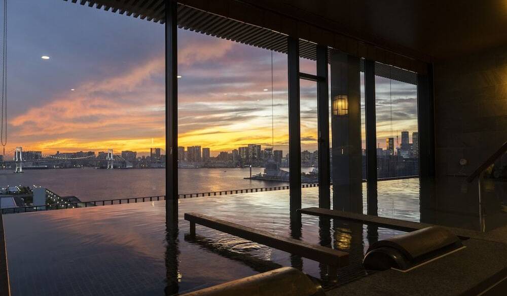 夜景と温泉を満喫
都心で過ごす2日間 / 1