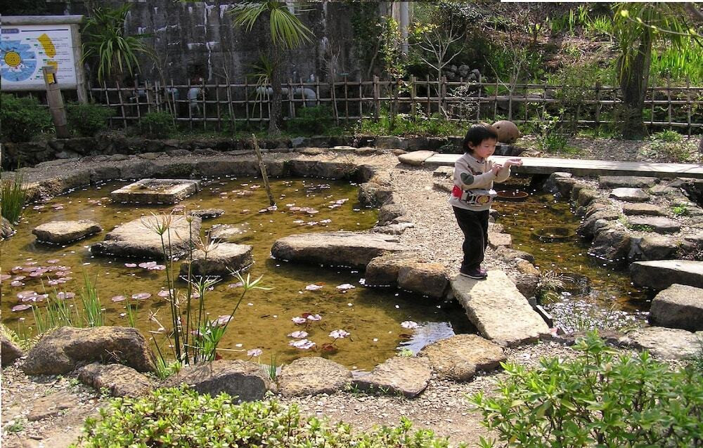 子供用の遊び場 - 屋外
