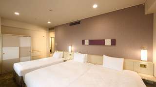 デラックスツインルーム+エキストラベッド（禁煙 / 30.6sqm）