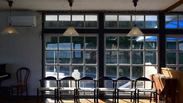 ロビーラウンジ / 3