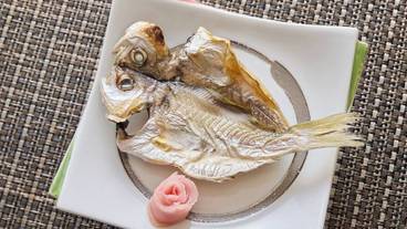 食事・飲み物 / 11