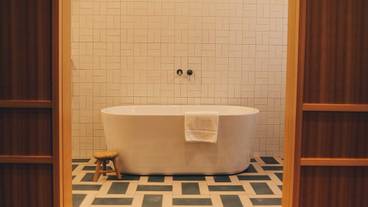 Suite & Junior Suite / 11