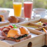 心地よく体が目覚める
豪華な和洋朝食 / 2