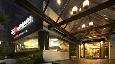 施設の入り口 / 14