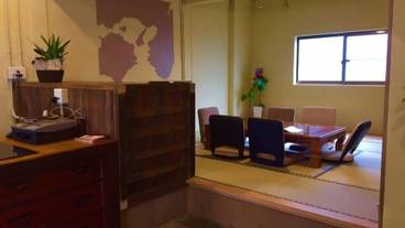 客室内のダイニングエリア / 9