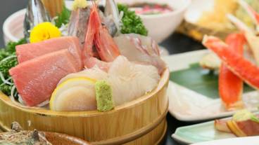 食事・飲み物 / 4